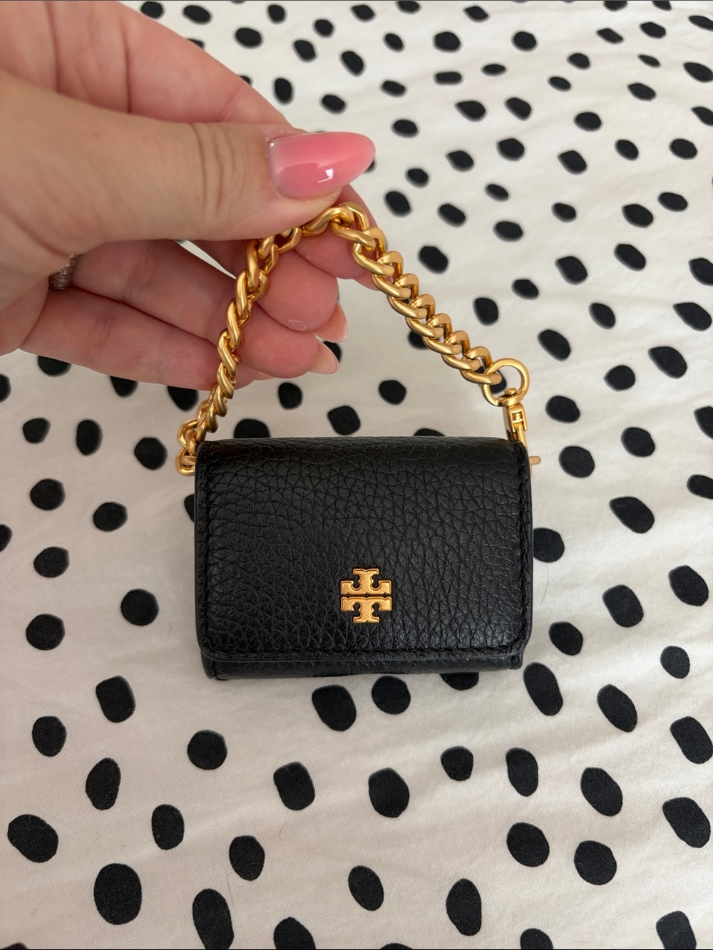 Tory Burch AirPod pro case